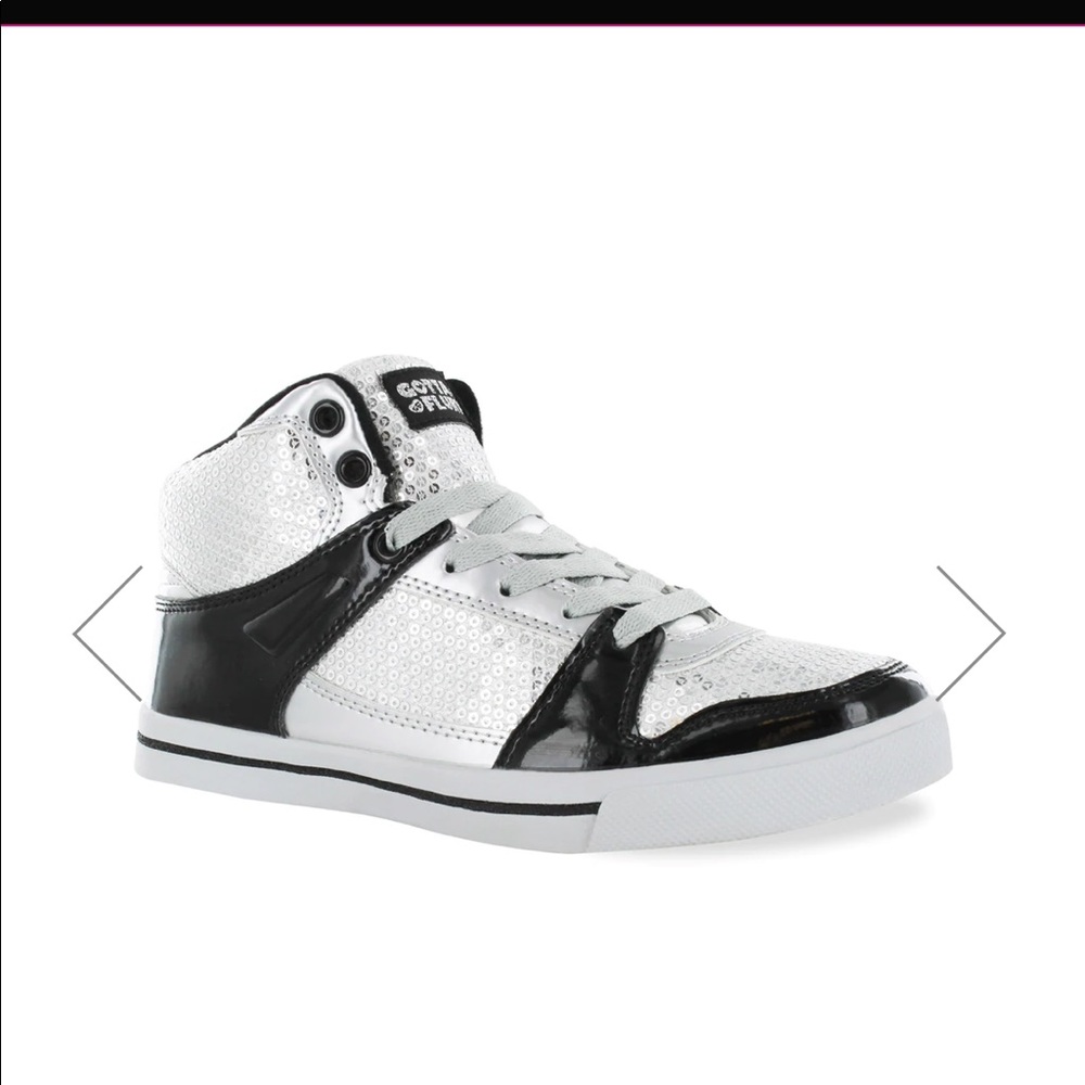 Gotta Flurt Girl's Swerve Silver Sequin Hip Hop Sneaker- size 2 (youth)